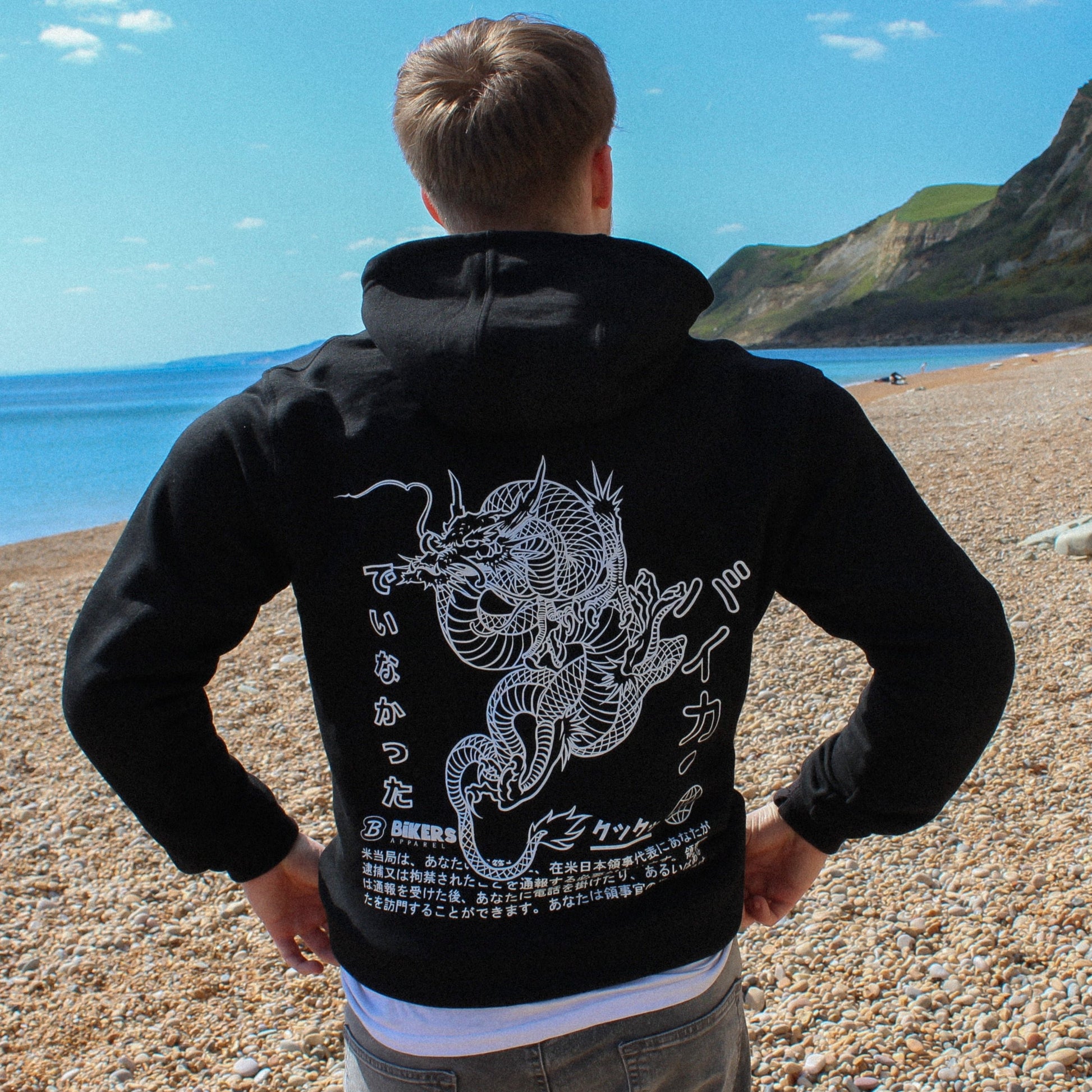 Armoured hoodie, Motorcycle hoodie with armour, motorbike armoured hoodie, black hoodie, japenese dragon, back, beach background, model 